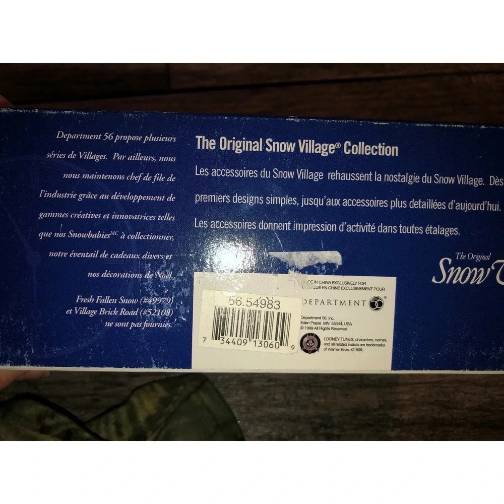 New Dept 56 Snow‎ Village The Looney Tunes Animation Film Festival #54983